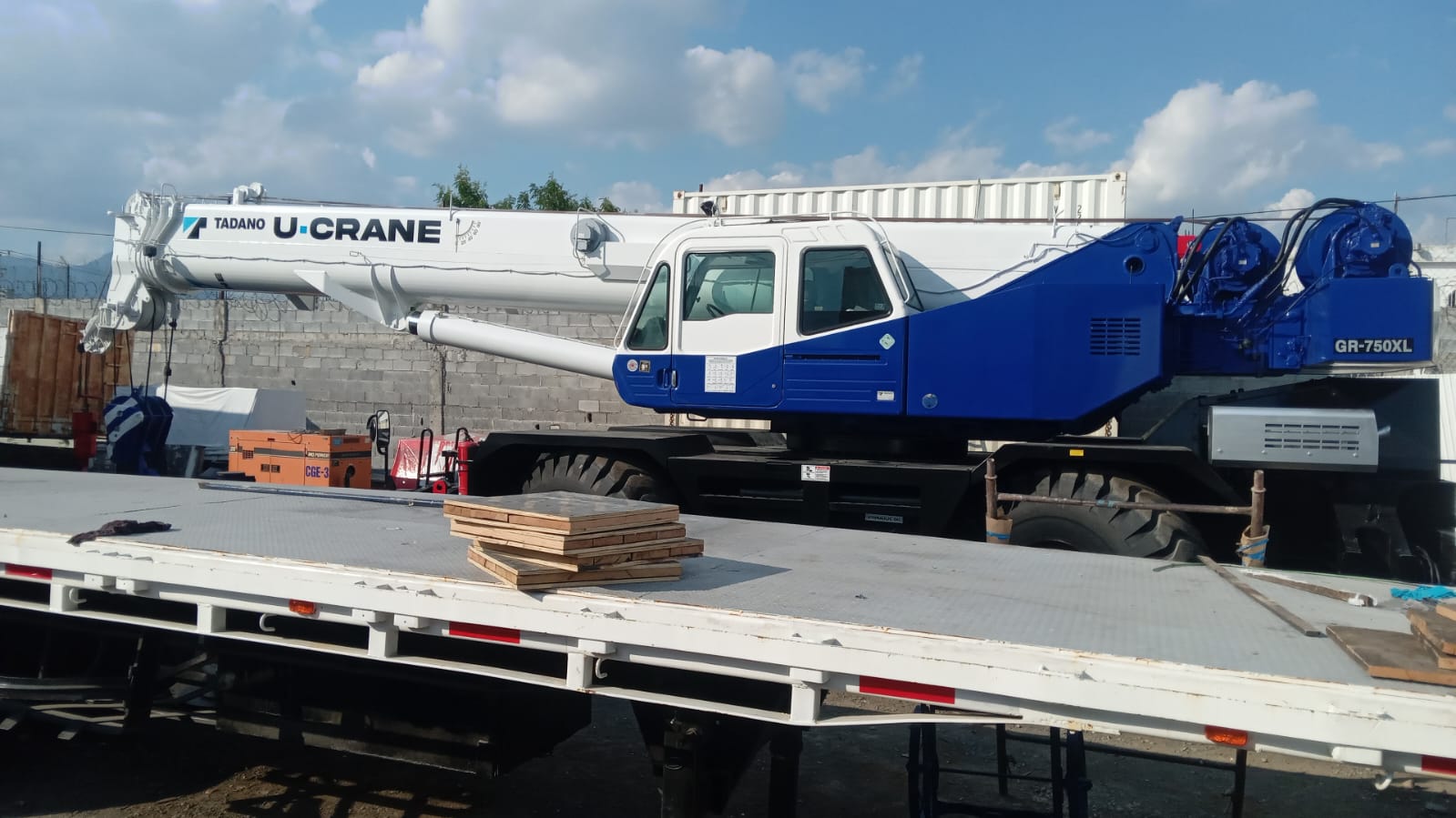 Grúa Tadano GR-750XL-2